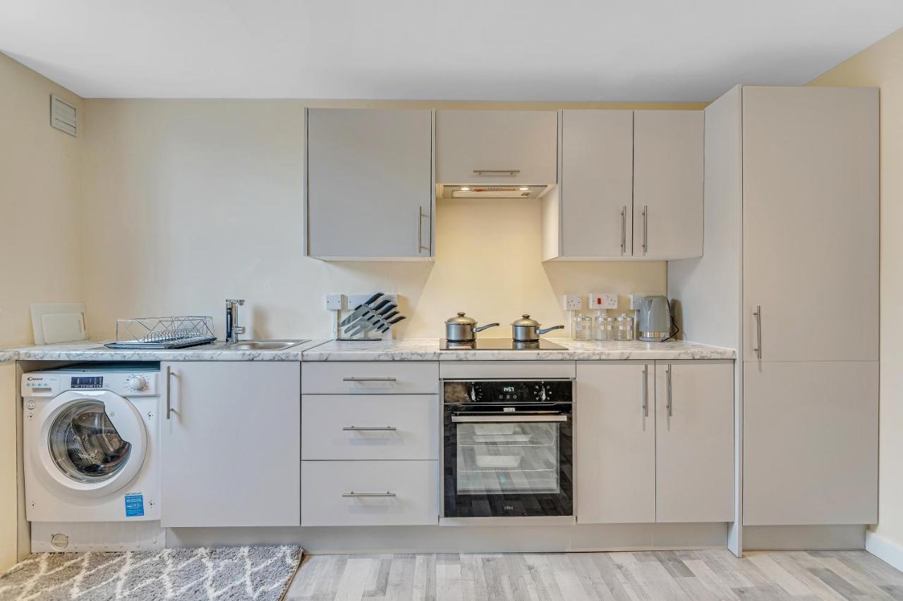 Suites By Rehoboth - Overcomers- Deptford Londra Exterior foto