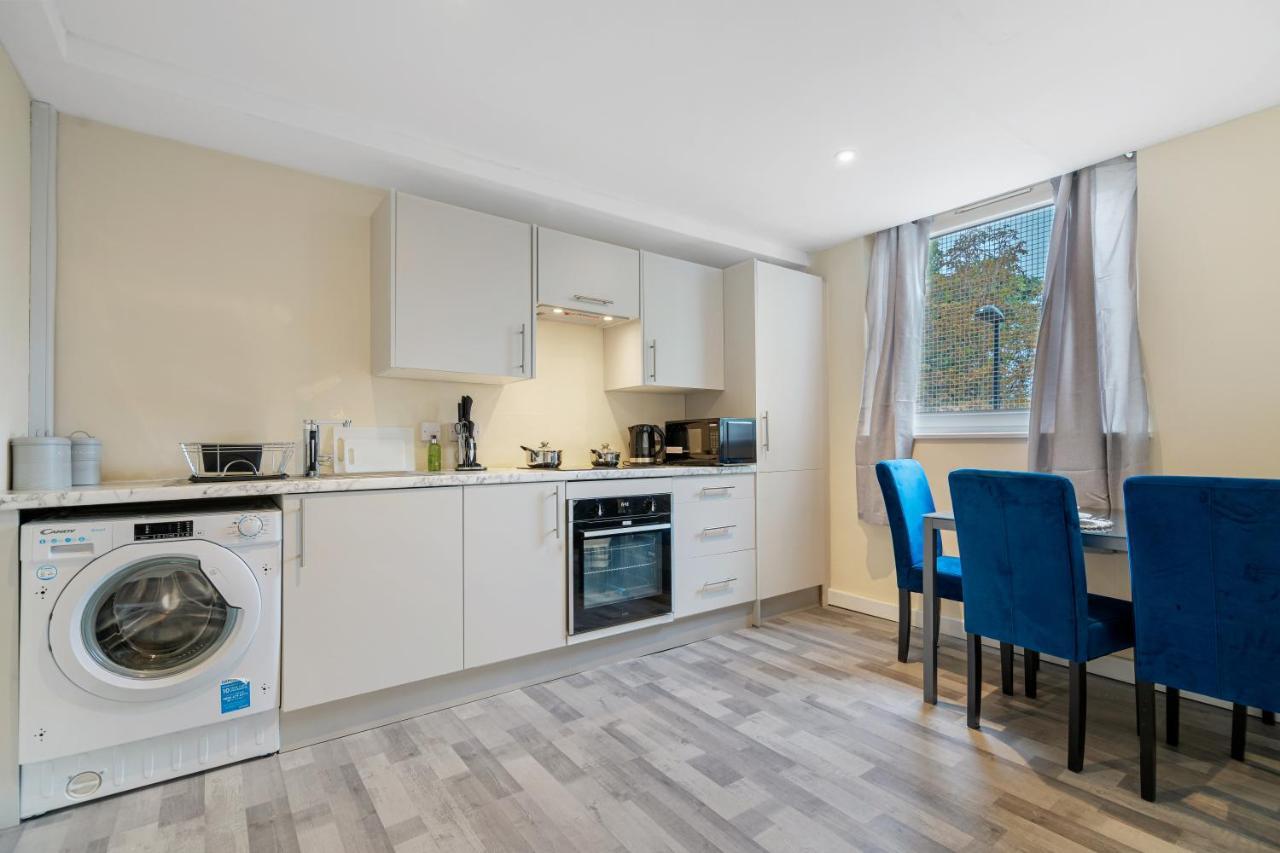 Suites By Rehoboth - Overcomers- Deptford Londra Exterior foto