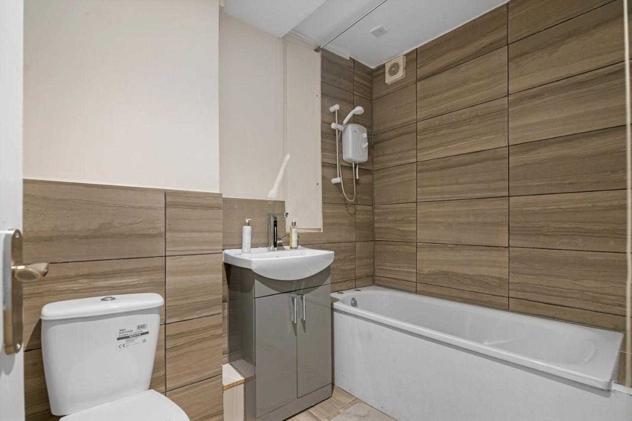 Suites By Rehoboth - Overcomers- Deptford Londra Exterior foto