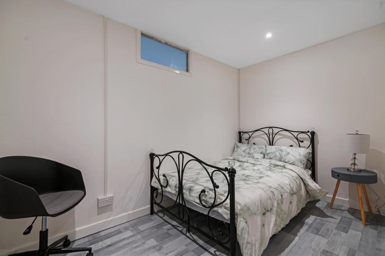 Suites By Rehoboth - Overcomers- Deptford Londra Exterior foto