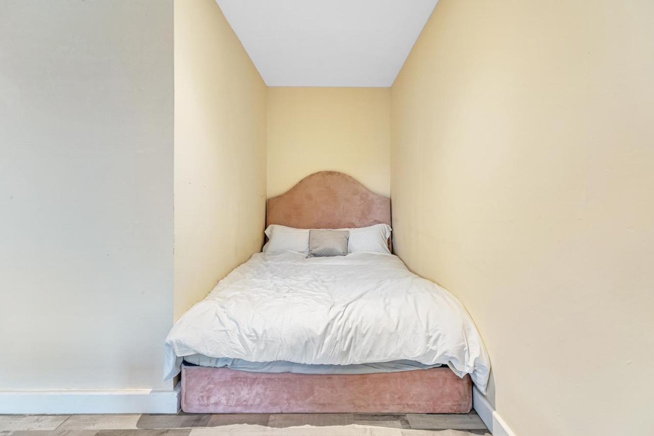 Suites By Rehoboth - Overcomers- Deptford Londra Exterior foto