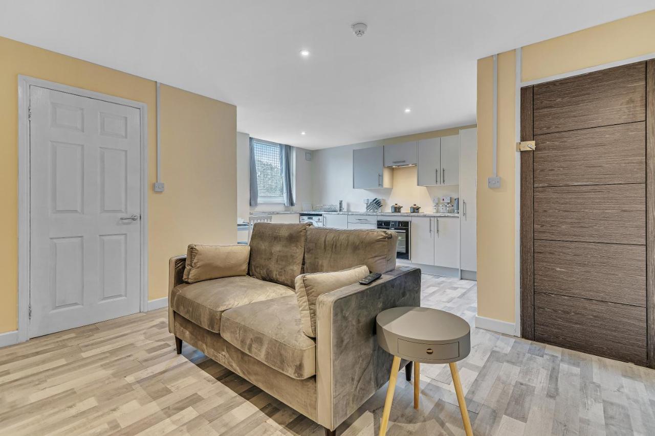 Suites By Rehoboth - Overcomers- Deptford Londra Exterior foto