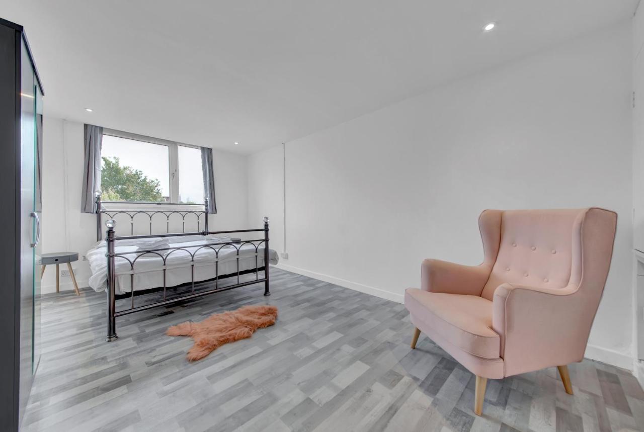 Suites By Rehoboth - Overcomers- Deptford Londra Exterior foto